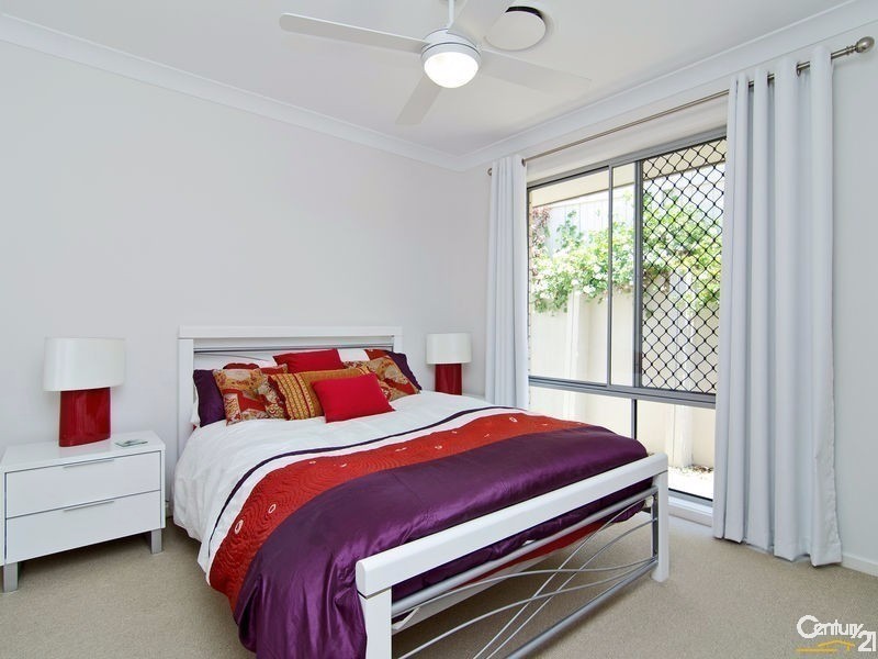 7 Oaklands Place, Upper Kedron QLD 4055