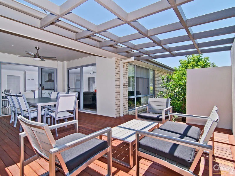 7 Oaklands Place, Upper Kedron QLD 4055