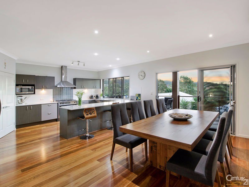 15 Pickering Place, Upper Kedron QLD 4055