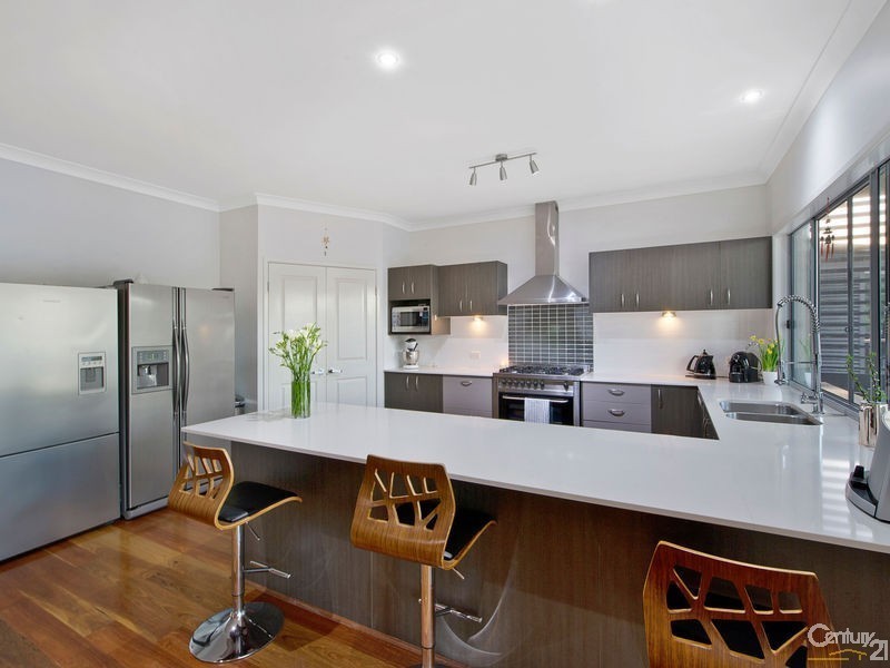 15 Pickering Place, Upper Kedron QLD 4055