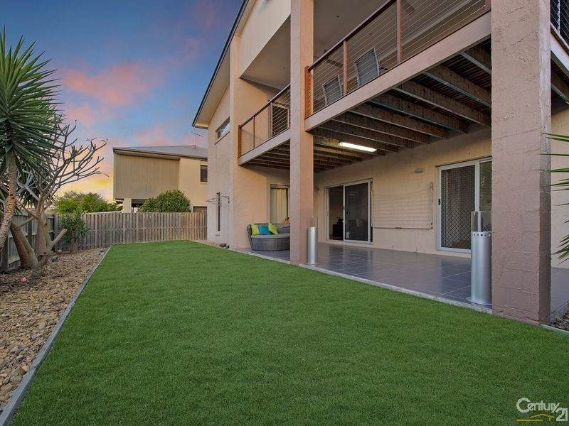 15 Pickering Place, Upper Kedron QLD 4055