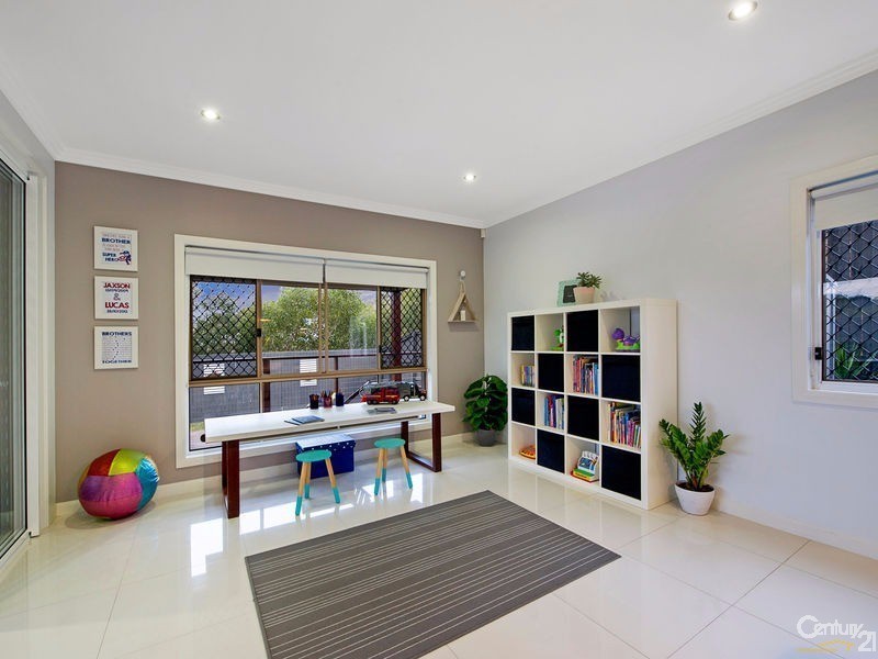 14 Goshawk Street, Upper Kedron QLD 4055