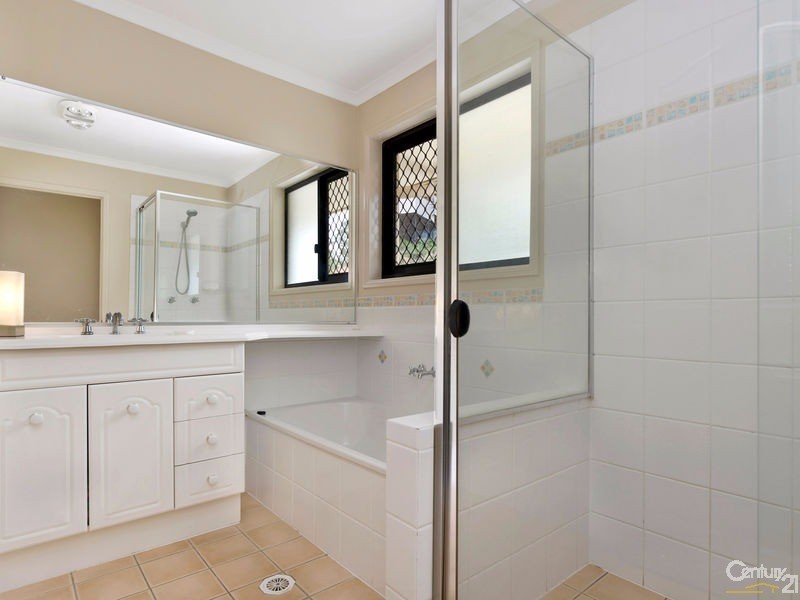 32 Carolyn Place, Ferny Grove QLD 4055