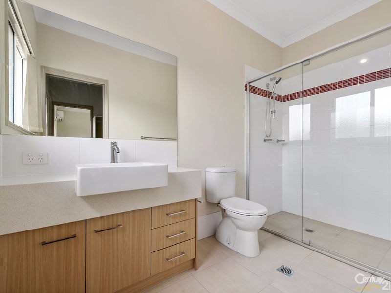 1 Kathdan Close, Upper Kedron QLD 4055