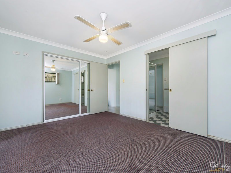8 Emuglen Place, Ferny Grove QLD 4055