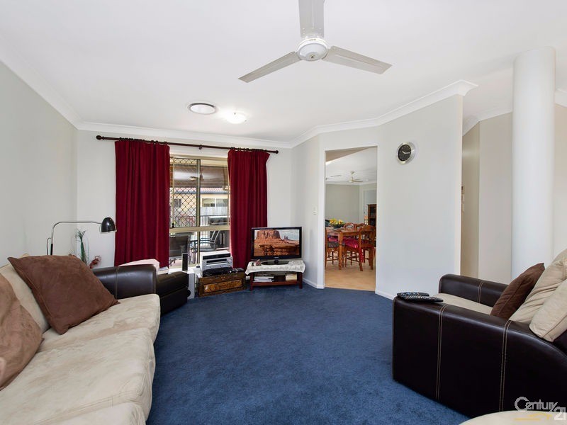 100 Kirralee Crescent, Upper Kedron QLD 4055