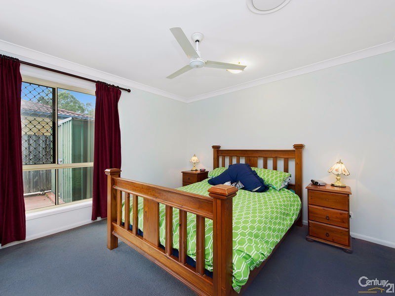 100 Kirralee Crescent, Upper Kedron QLD 4055