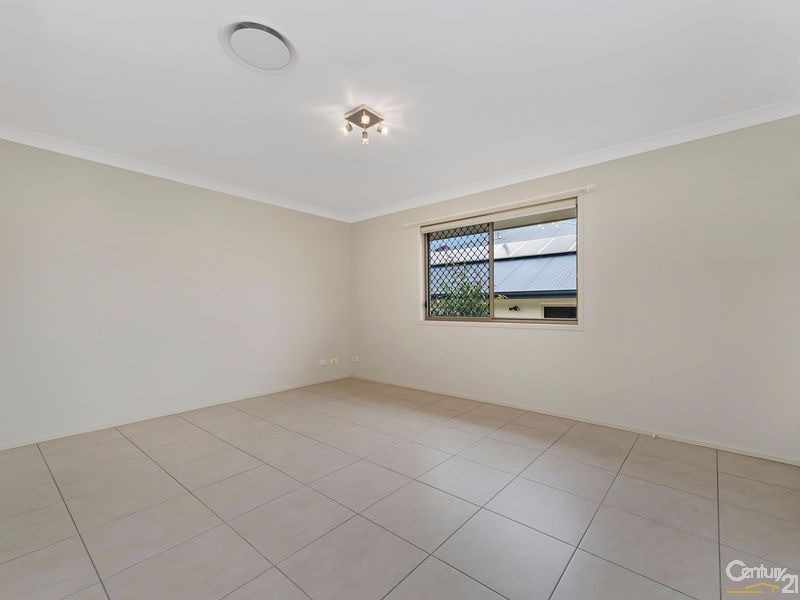 3 Parkwater Close, Upper Kedron QLD 4055