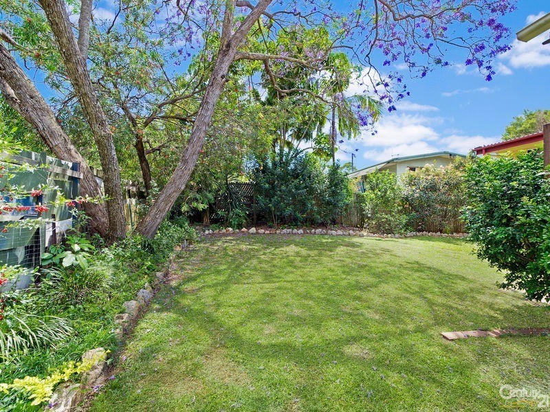 18 Alkoomi Avenue, Ferny Hills QLD 4055