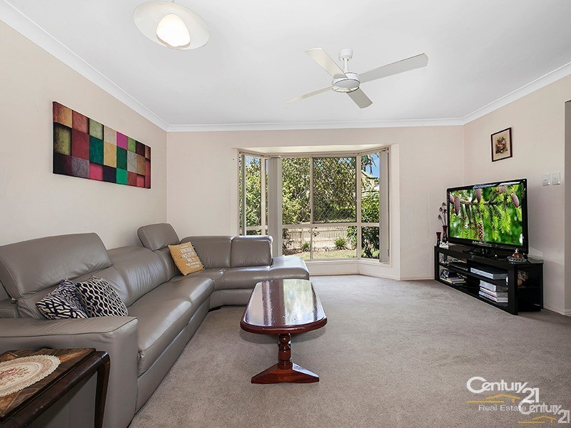 1 Selkirk Crescent, Ferny Grove QLD 4055