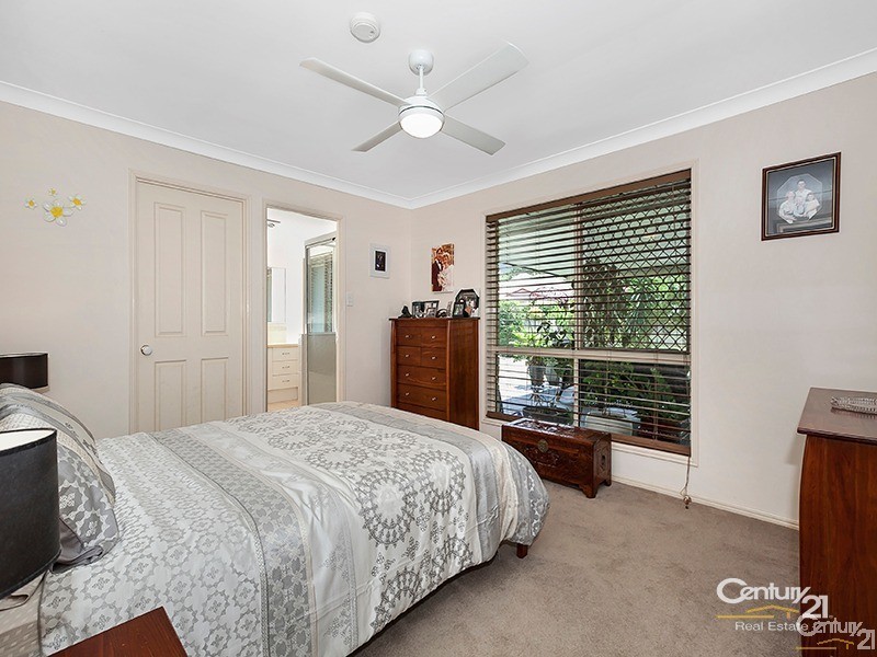 1 Selkirk Crescent, Ferny Grove QLD 4055