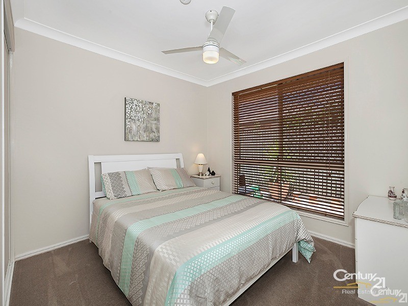 1 Selkirk Crescent, Ferny Grove QLD 4055