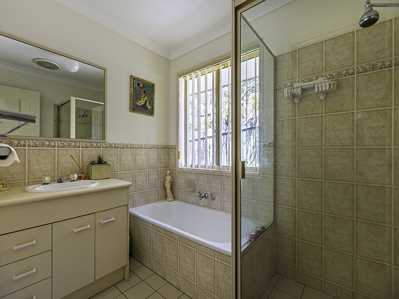 51 McGregor Way, Ferny Grove QLD 4055