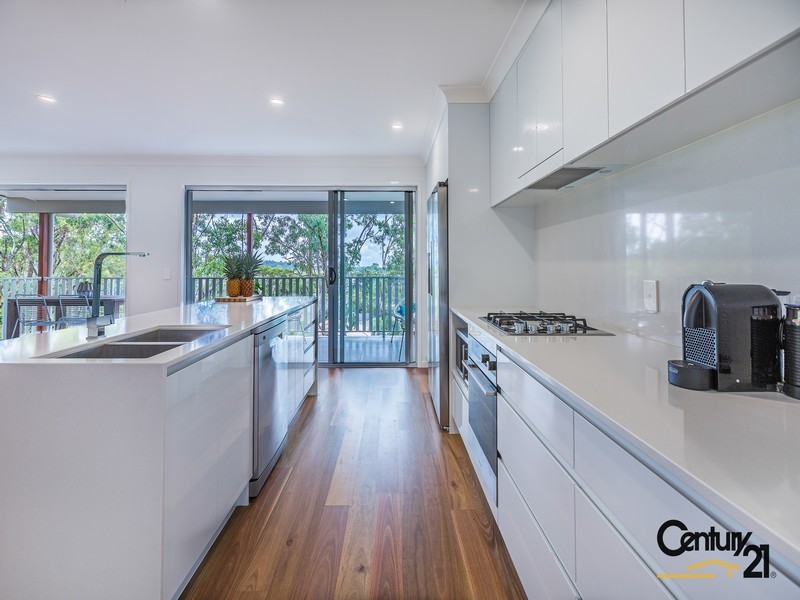 18 Outlook Terrace, Ferny Grove QLD 4055