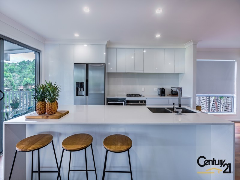 18 Outlook Terrace, Ferny Grove QLD 4055