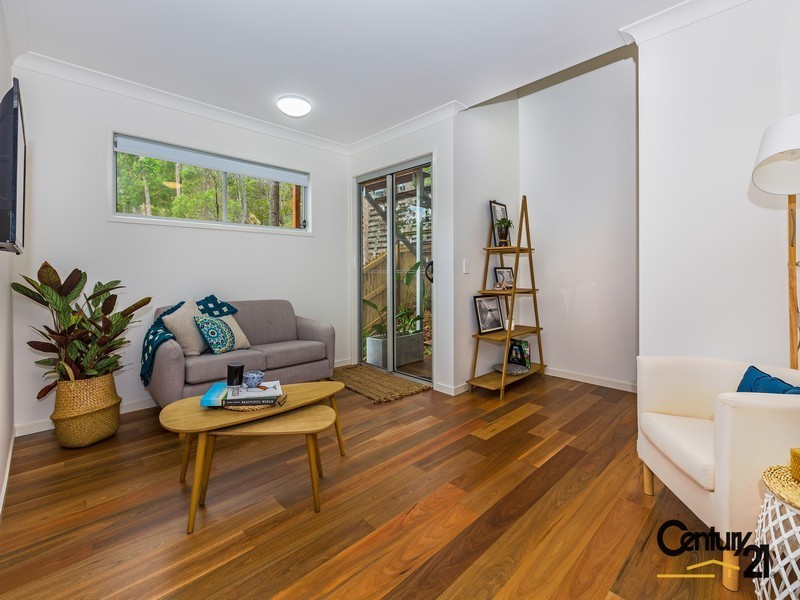 18 Outlook Terrace, Ferny Grove QLD 4055