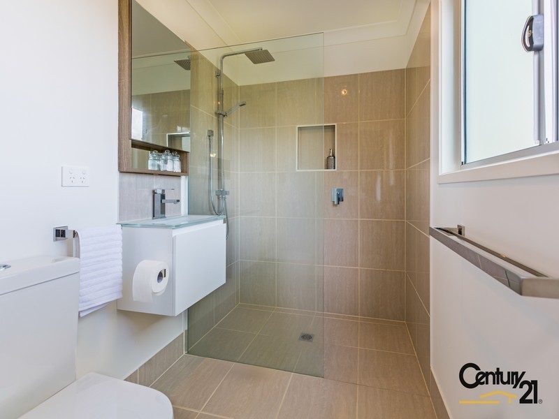 18 Outlook Terrace, Ferny Grove QLD 4055