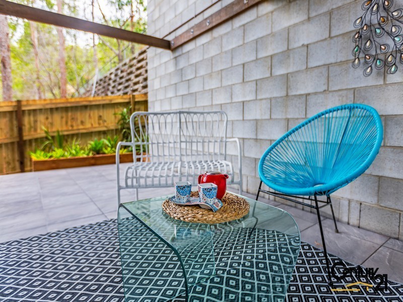 18 Outlook Terrace, Ferny Grove QLD 4055