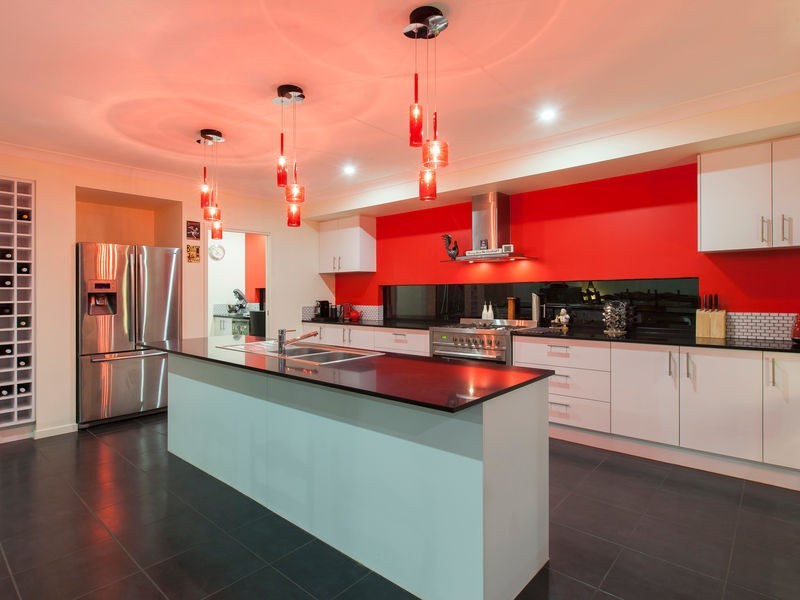 35 Kingfisher Drive, Upper Kedron QLD 4055