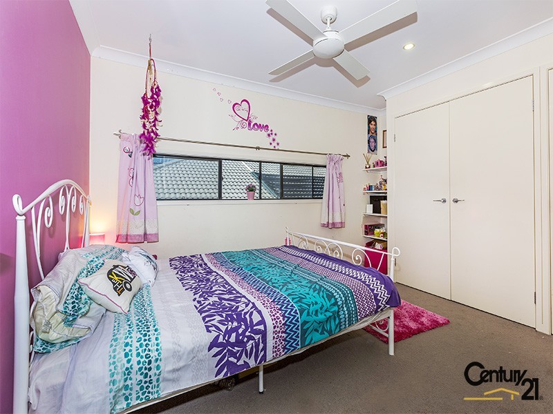 35 Kingfisher Drive, Upper Kedron QLD 4055