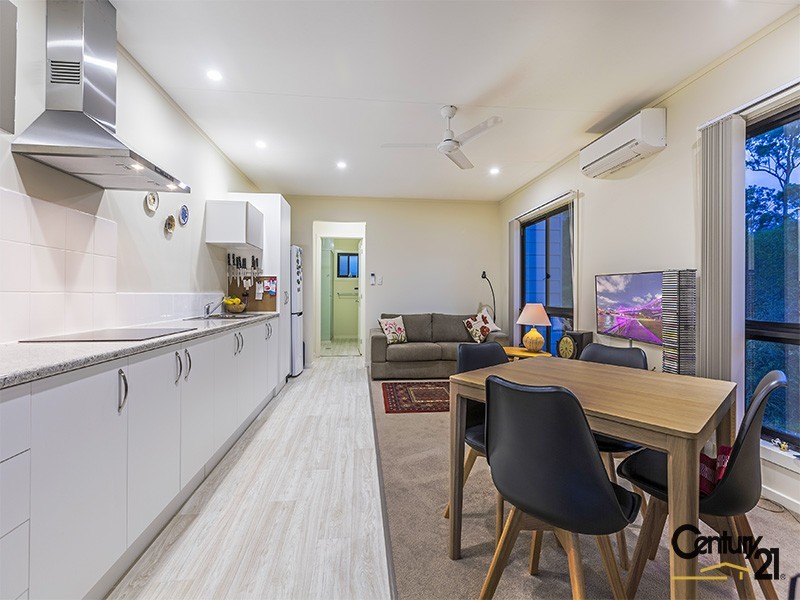 35 Kingfisher Drive, Upper Kedron QLD 4055