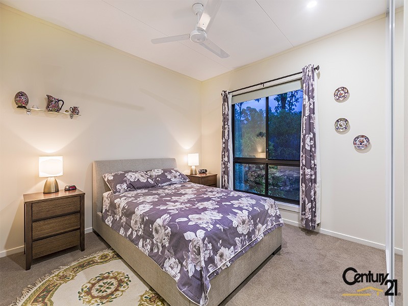 35 Kingfisher Drive, Upper Kedron QLD 4055