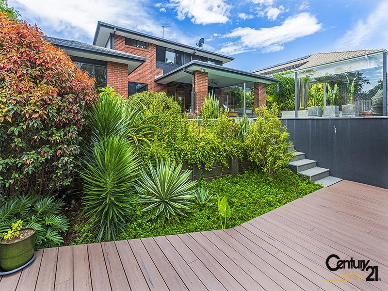 35 Kingfisher Drive, Upper Kedron QLD 4055