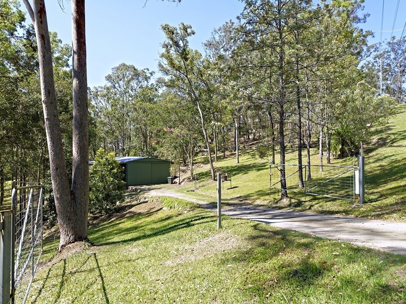 137 Upper Kedron Road, Ferny Grove QLD 4055