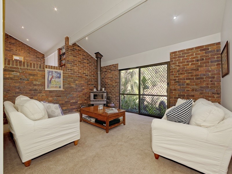 137 Upper Kedron Road, Ferny Grove QLD 4055