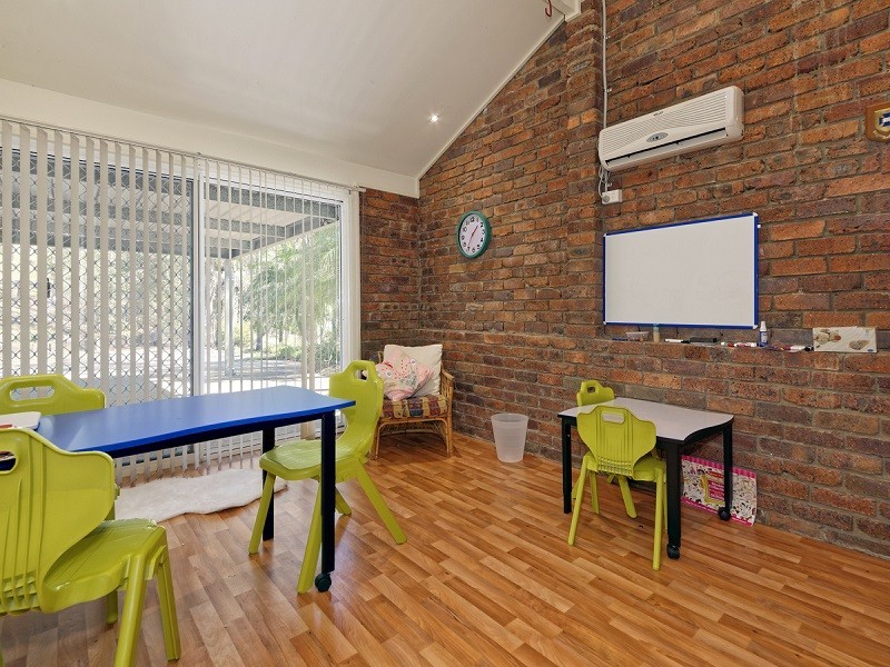 137 Upper Kedron Road, Ferny Grove QLD 4055