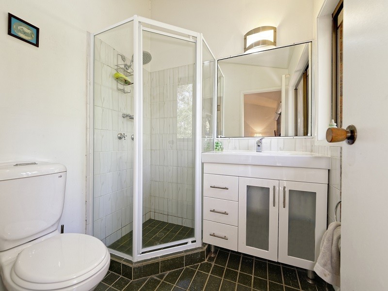 137 Upper Kedron Road, Ferny Grove QLD 4055