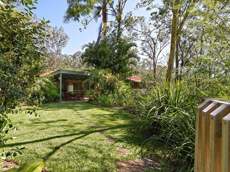 137 Upper Kedron Road, Ferny Grove QLD 4055