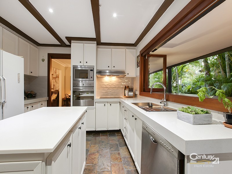 2 Glencloy Street, Ferny Grove QLD 4055