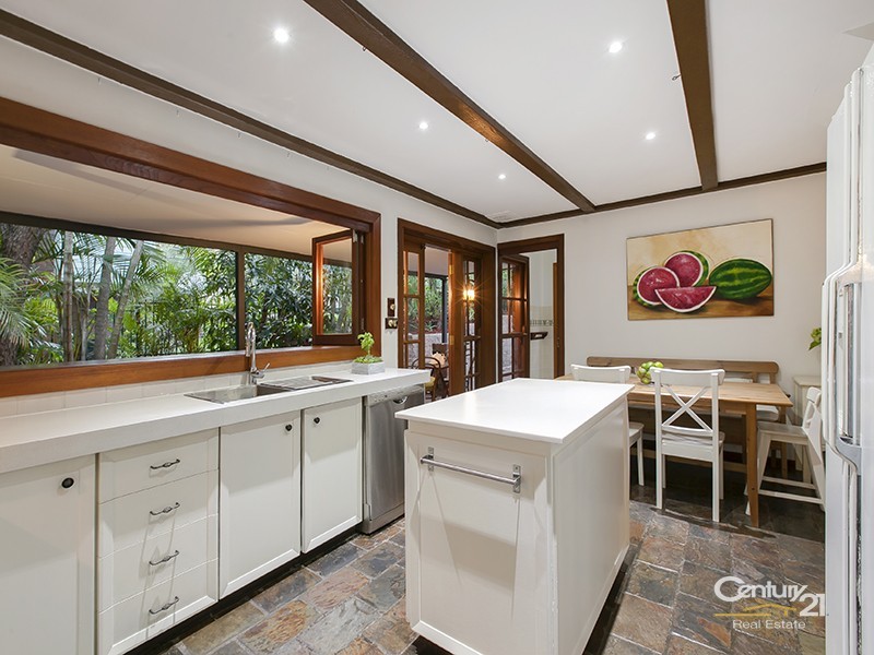 2 Glencloy Street, Ferny Grove QLD 4055
