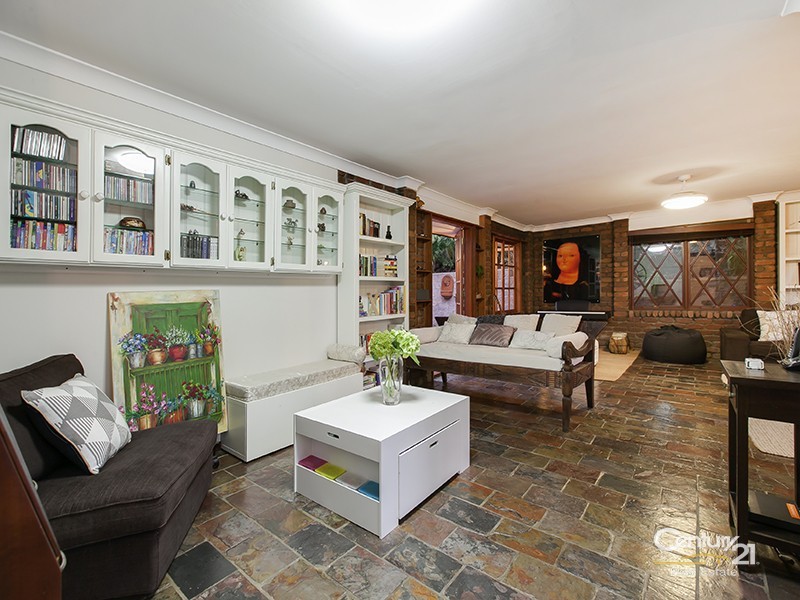 2 Glencloy Street, Ferny Grove QLD 4055