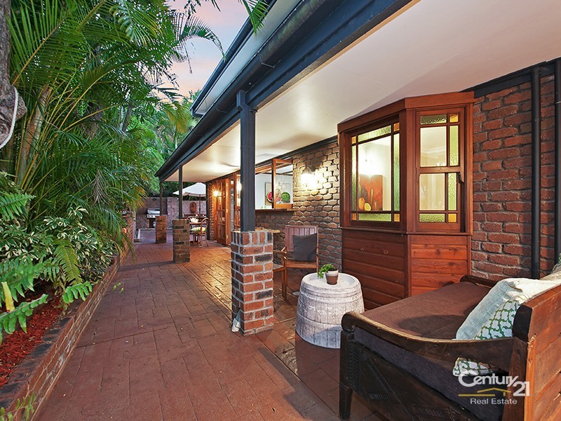 2 Glencloy Street, Ferny Grove QLD 4055