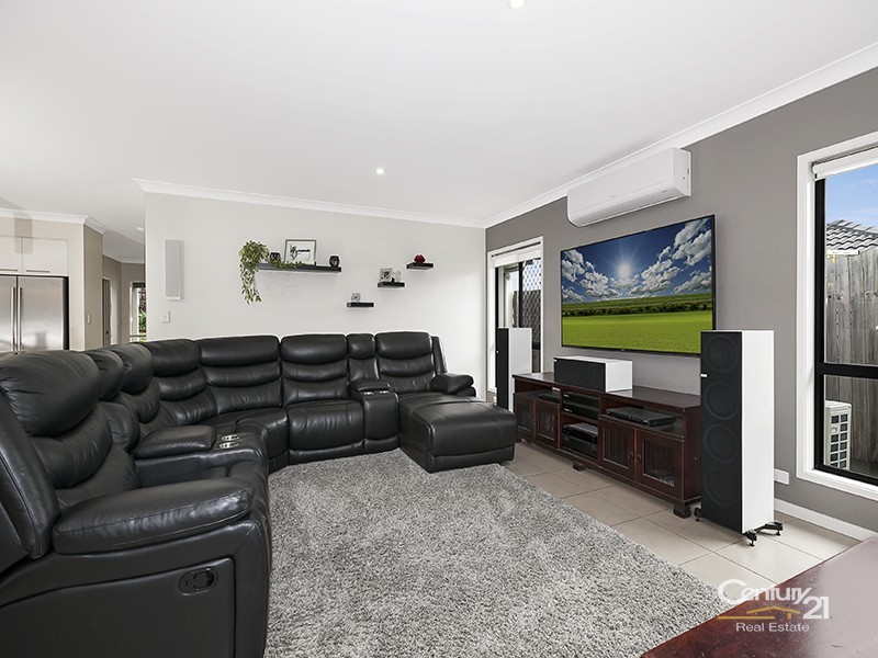 12 Goshawk Street, Upper Kedron QLD 4055