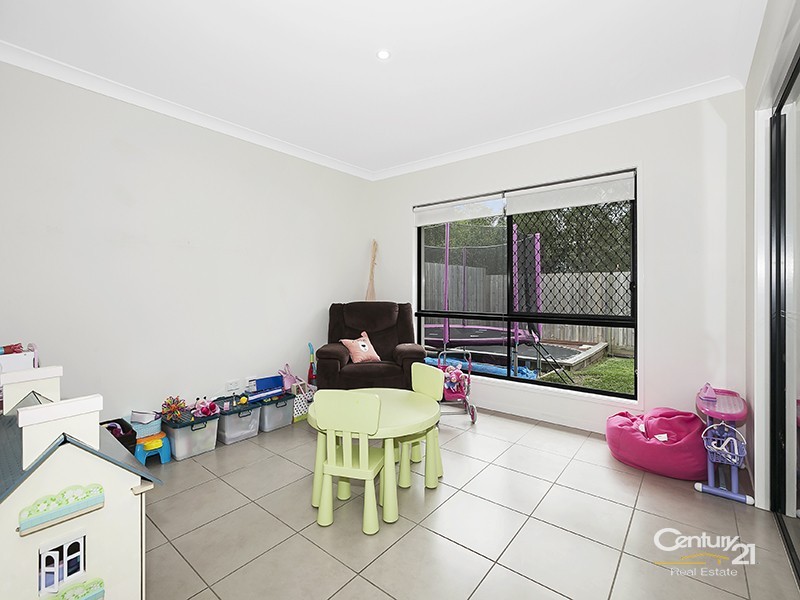 12 Goshawk Street, Upper Kedron QLD 4055