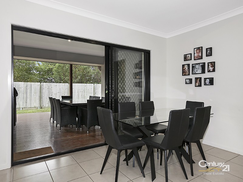 12 Goshawk Street, Upper Kedron QLD 4055