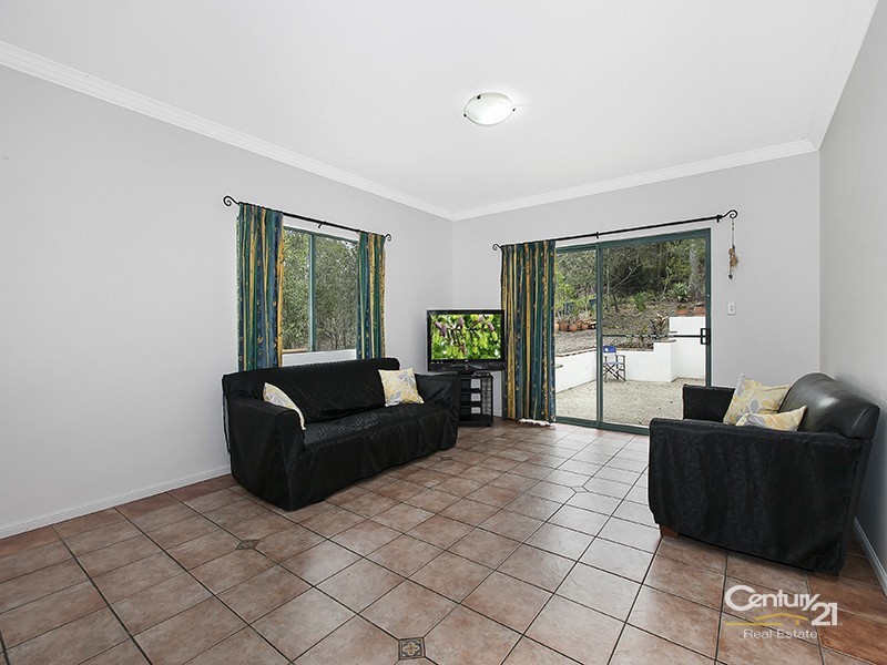 1/201 Lanita Road, Ferny Hills QLD 4055