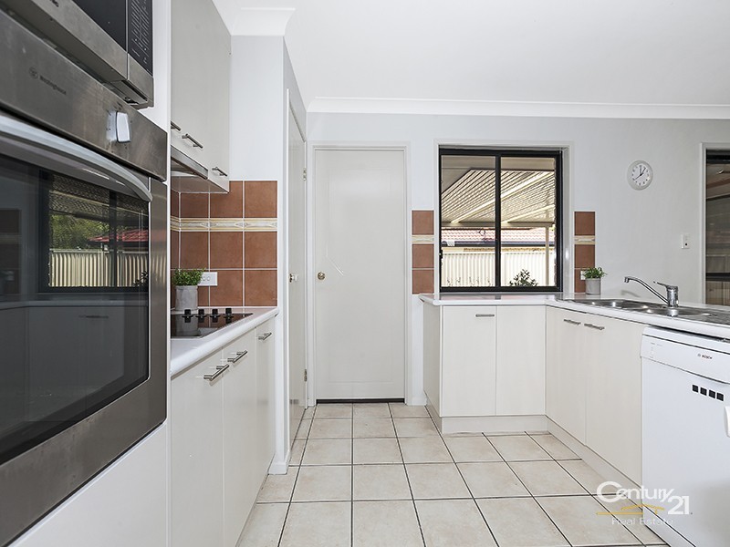 82 Charolais Crescent, Upper Kedron QLD 4055