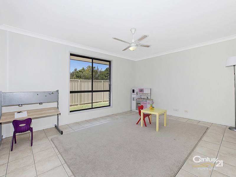 82 Charolais Crescent, Upper Kedron QLD 4055