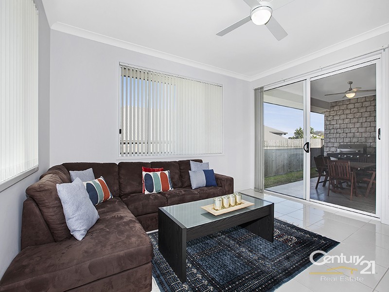 141 Cedar Creek Road, Upper Kedron QLD 4055