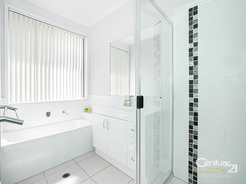 141 Cedar Creek Road, Upper Kedron QLD 4055