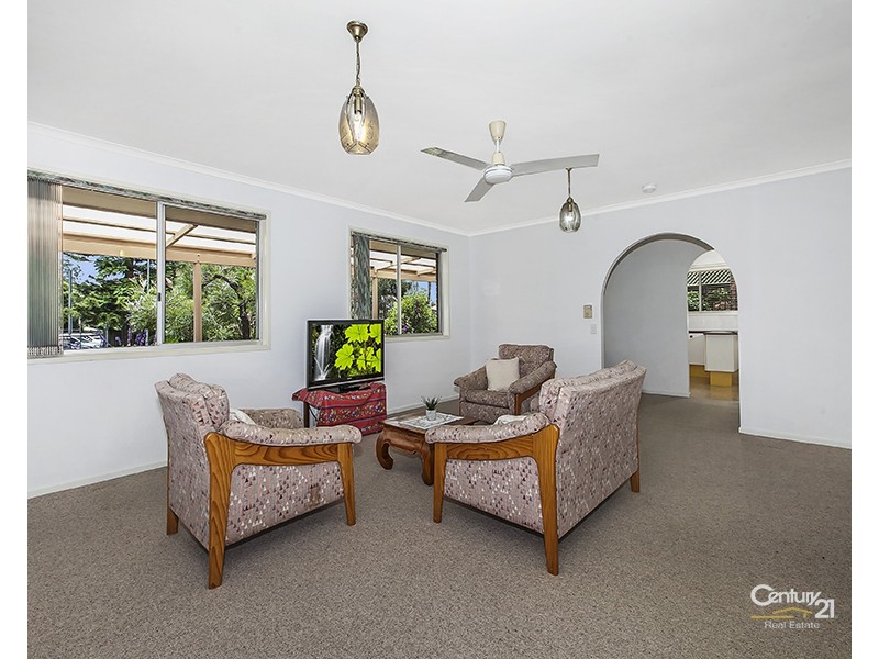 74 Archdale Road, Ferny Grove QLD 4055