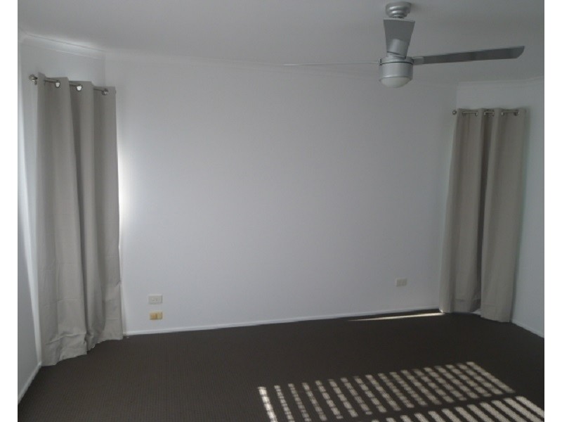 33 Barber Road, Ferny Hills QLD 4055