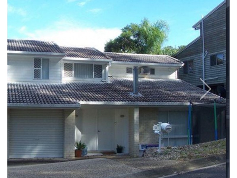 33 Barber Road, Ferny Hills QLD 4055