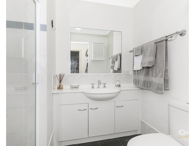 4/48 Leatherwood Drive, Arana Hills QLD 4054