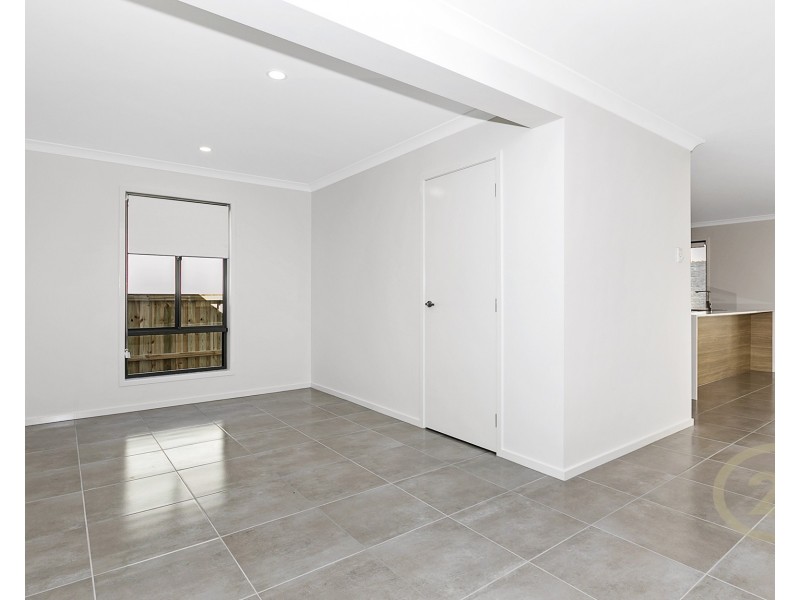 26 Brockman Drive, Upper Kedron QLD 4055