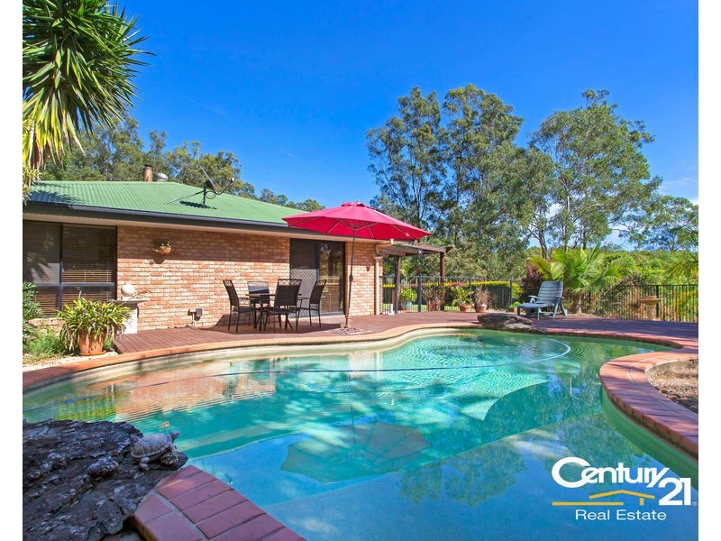 233 Lanita Road, Ferny Hills QLD 4055